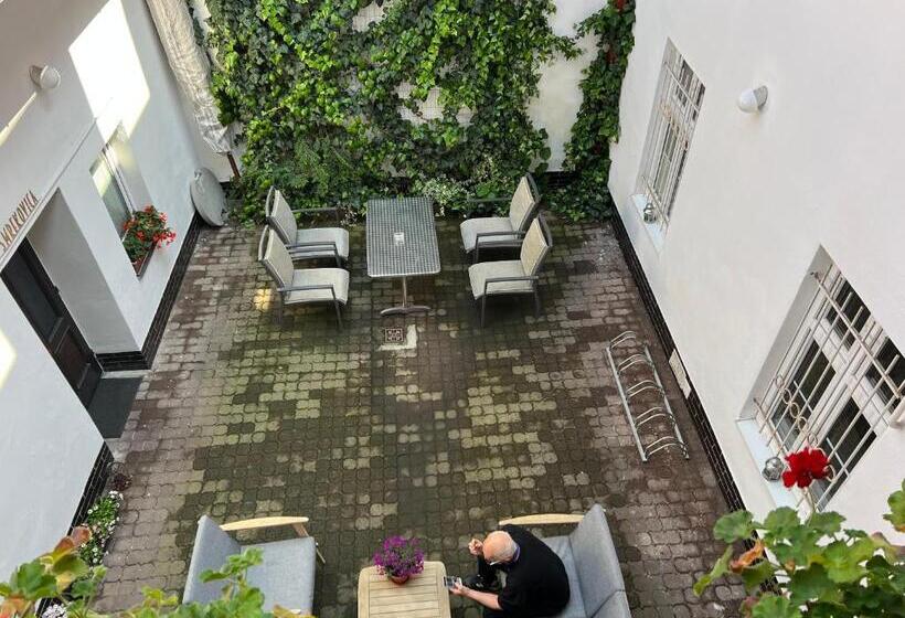 带共用浴室的标准房间, Gran Hostel