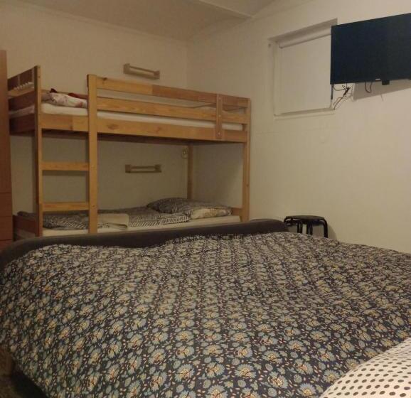 Quarto Familiar Banheiro Compartilhado, Gran Hostel