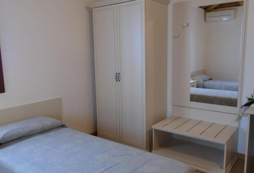 스탠다드 룸, Ai Cipressi B&b