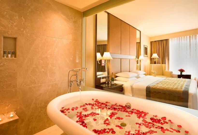 سوییت اجرایی, Courtyard By Marriott Ahmedabad