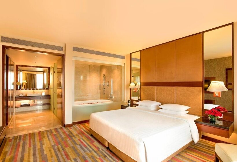 سوییت اجرایی, Courtyard By Marriott Ahmedabad