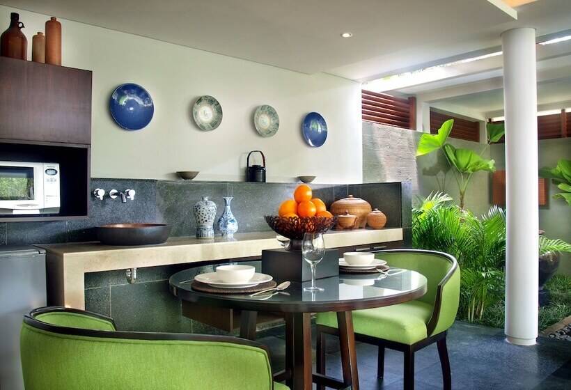 Вилла с 1 спальней и бассейном, Royal Kamuela Villas & Suites At Monkey Forest, Ubud