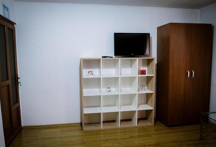 اتاق استاندارد سه نفره, Class