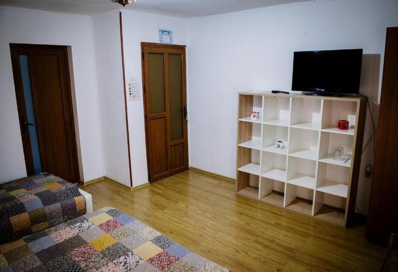 اتاق استاندارد سه نفره, Class