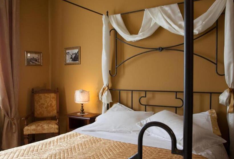 Номер Стандарт с Балконом, Al Borgo Rooms
