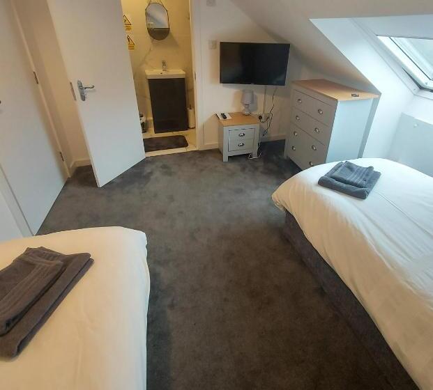 Quarto Estandar, Maze Serviced Apartment