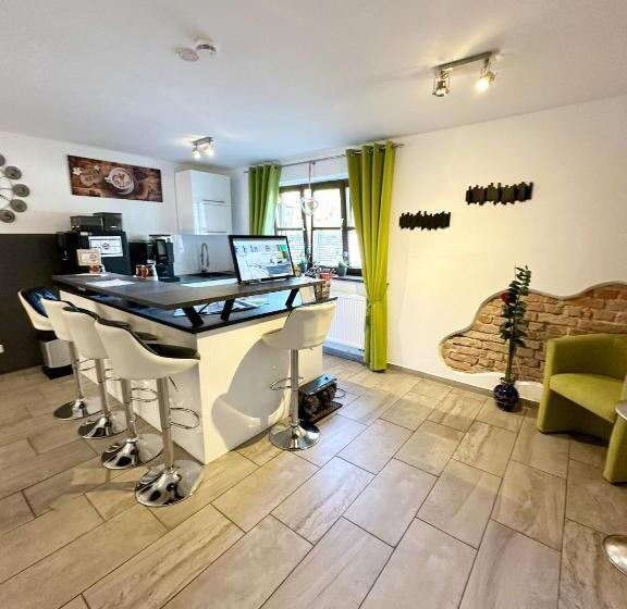 Апартаменты 1 Спальня, Sunny Hotel Straubing