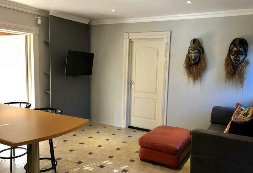 Трехместный Номер Комфорт, Modern Goldfields Apartments