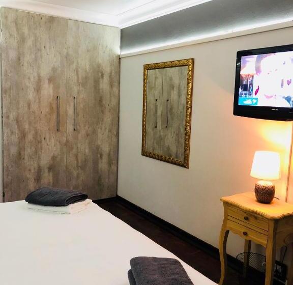 Номер Стандарт Совместная Ванная, Modern Goldfields Apartments