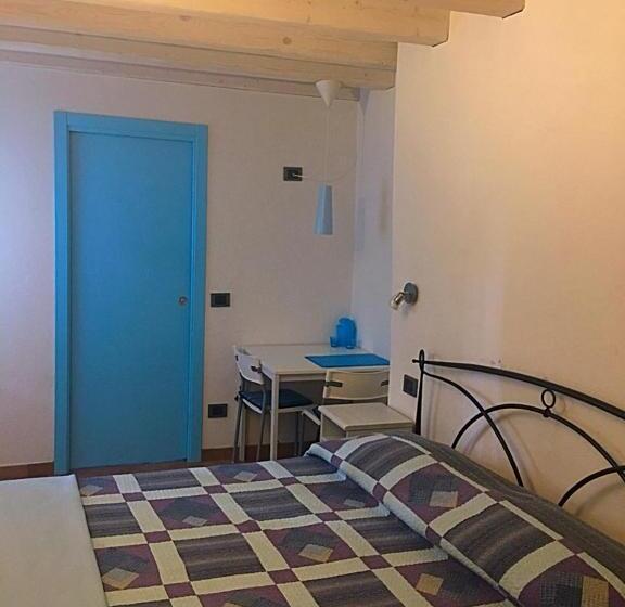 Номер Deluxe, B&b El Piastrol