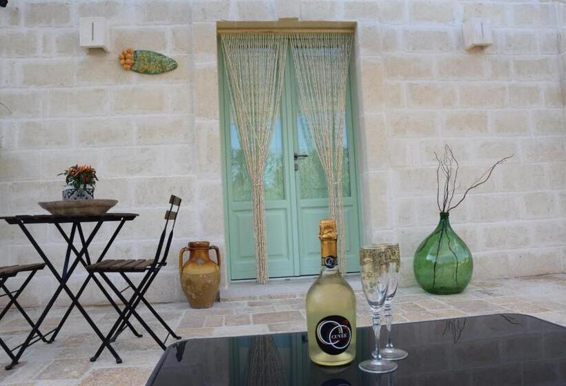 سوئیت با وان آب گرم, I Trulli Del Tupparello