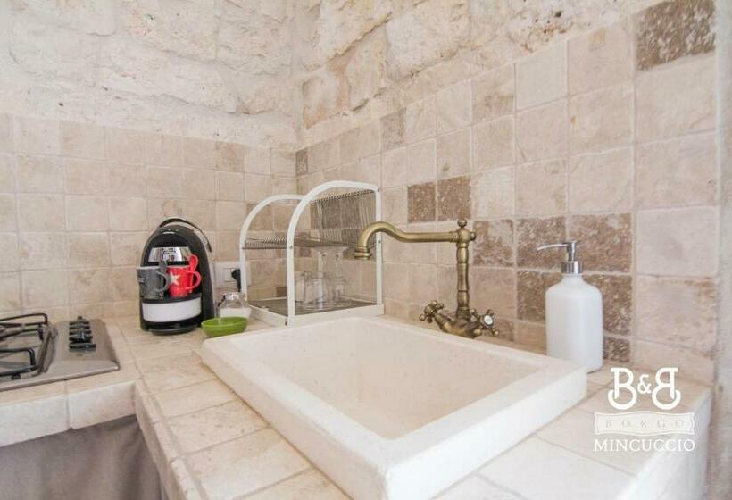 اتاق لوکس, Borgo Mincuccio