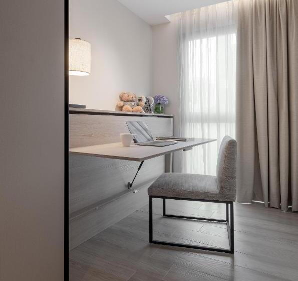 1 Bedroom Deluxe Apartment, Le Grove Serviced Residences