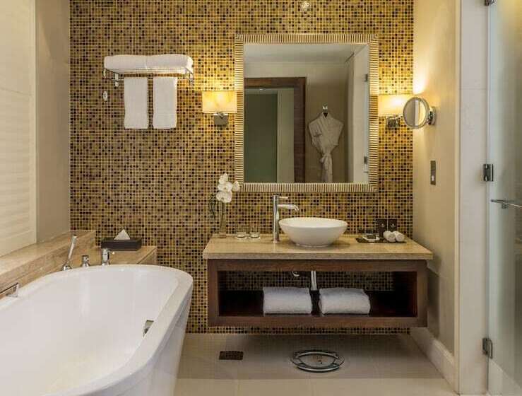 高级客房, The Tower Plaza Hotel Dubai