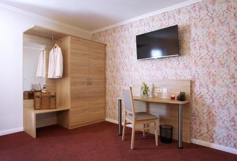 Номер Стандарт, Pension Kalinde