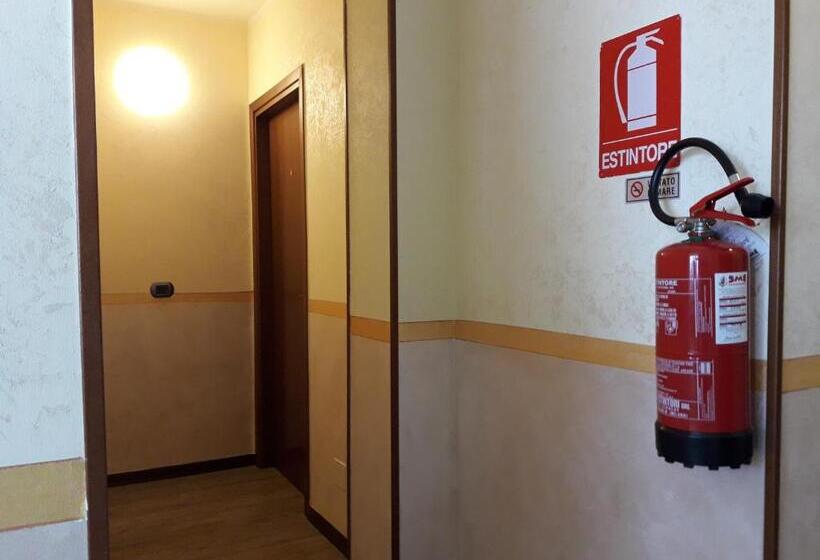 Quarto Estandar Individual, La Locanda Di Perico Paola