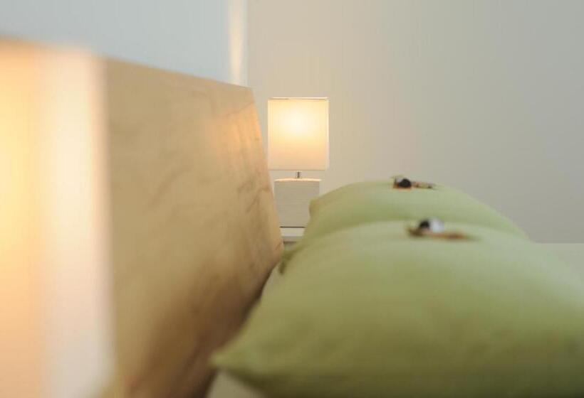 스탠다드 룸 가든 전망, Villa Toskana
