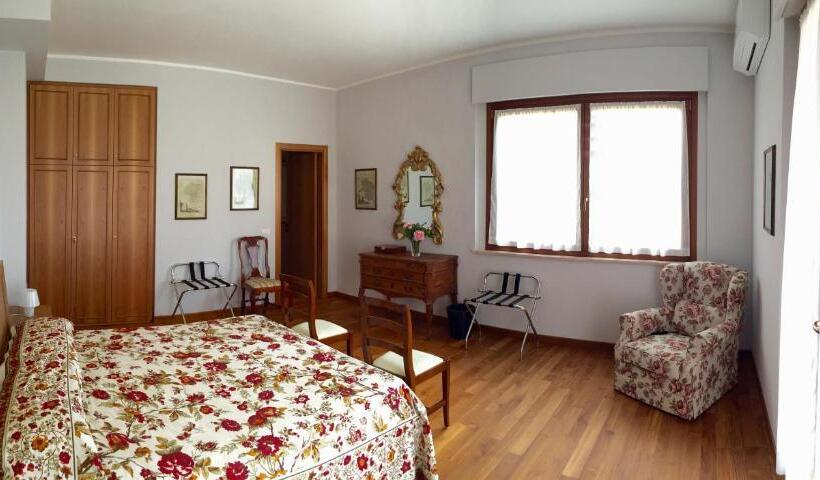 اتاق لوکس با چشم‌انداز دریا, Ilpoggetto Bed&breakfast