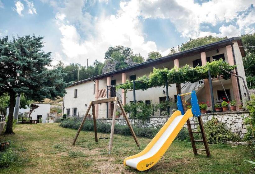 Номер Deluxe Кровать Кинг, Il Giardino Di Lavanda