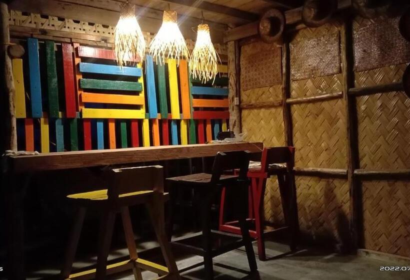 بنگله خانوادگی, Prince John Beachfront Eco Bungalows And Restaurant