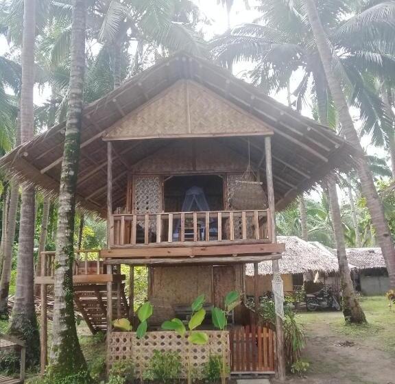 بانگلوی استاندارد, Prince John Beachfront Eco Bungalows And Restaurant