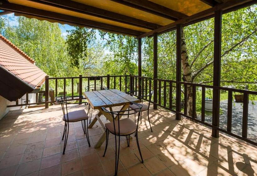 Апартаменты Deluxe 1 Спальня, Tagyon Birtok Royal Apartmanház