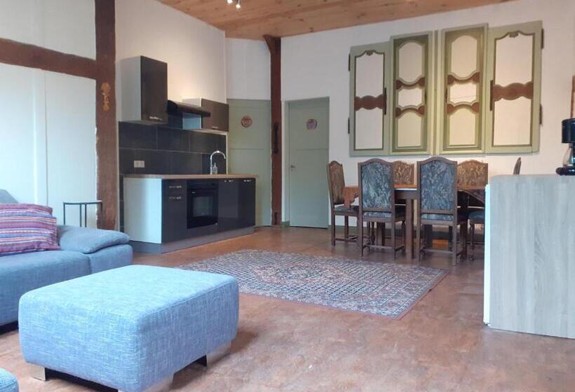 Апартаменты 3 Спальни, Chambre&table D Hotes Ptitmonde