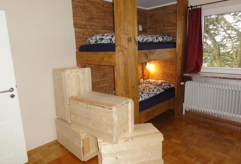 Семейный Номер, Peanuts Hostel & Meer