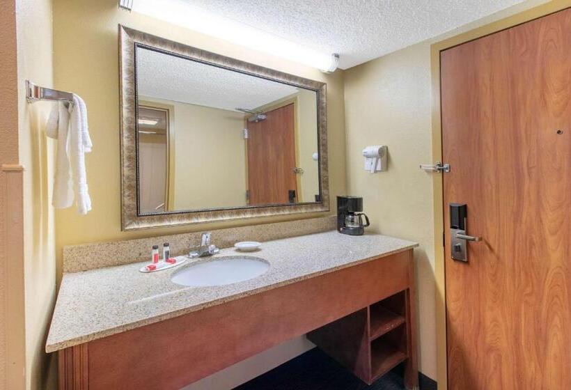 اتاق استاندارد با تخت بزرگ, Days Inn By Wyndham Tulsa Central