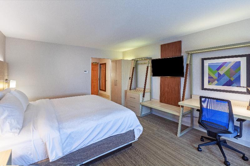 Люкс, Holiday Inn Express Hotel And Suites Jenks, An Ihg