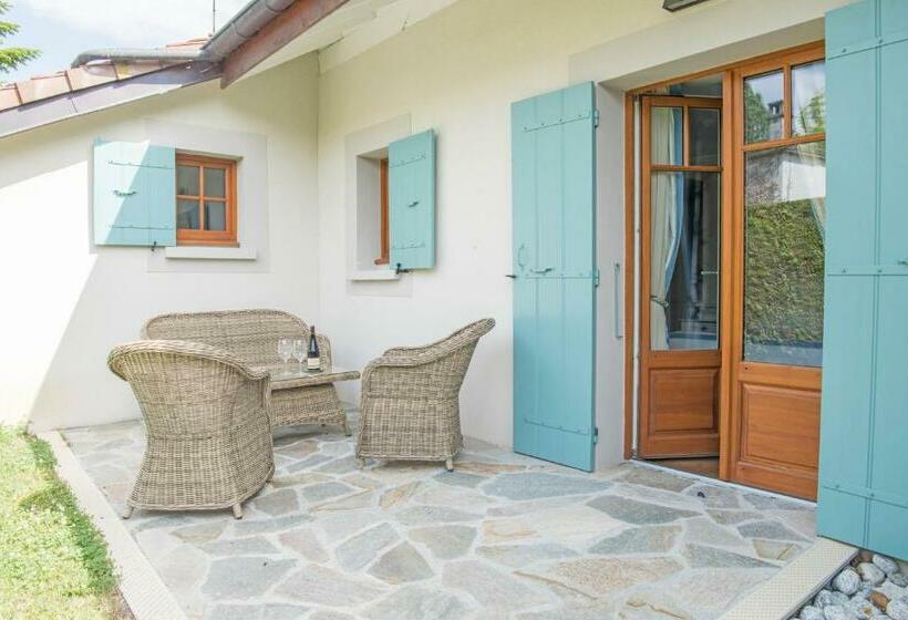 Номер Стандарт Вид на Бассейн, Villa Cécile