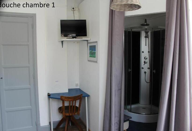 Номер Стандарт, Hôtel Le Dervois