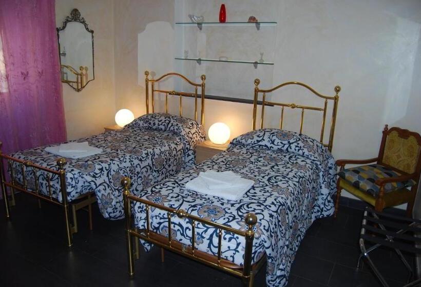 اتاق استاندارد با سرویس بهداشتی مشترک, Casa Mama Guesthouse