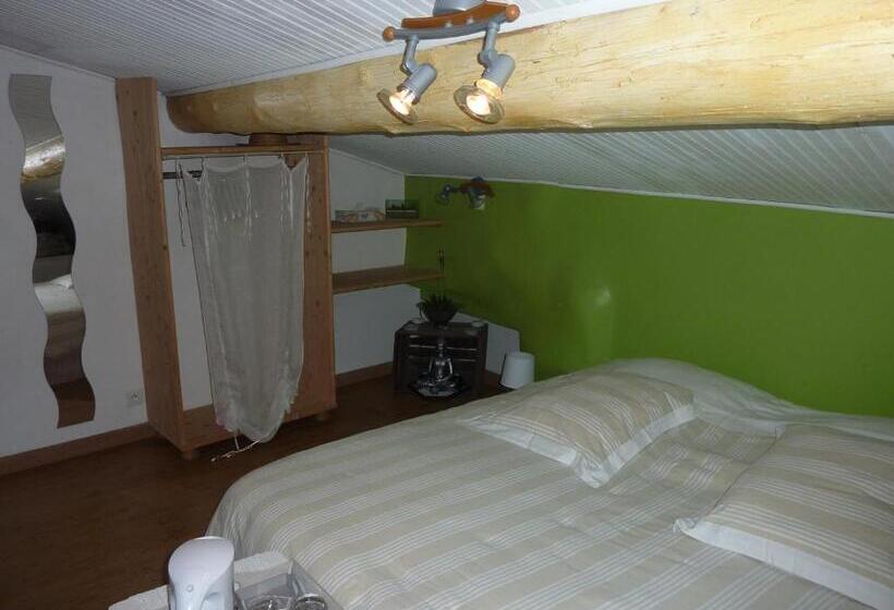 Номер Стандарт, Gite Fa Mille Maison Bleu