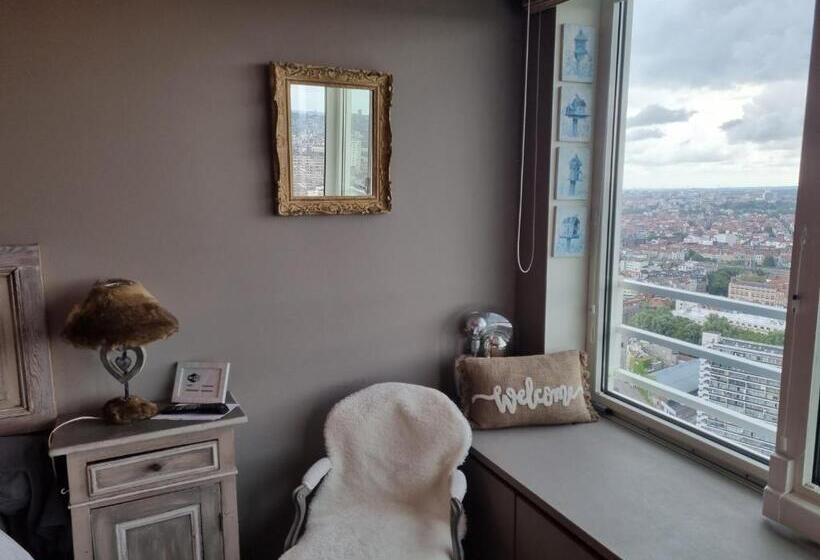 اتاق استاندارد, Romantic Room In Brussels Sky