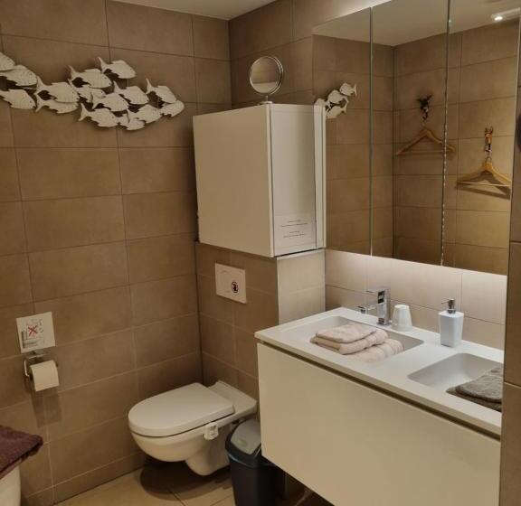 اتاق استاندارد, Romantic Room In Brussels Sky