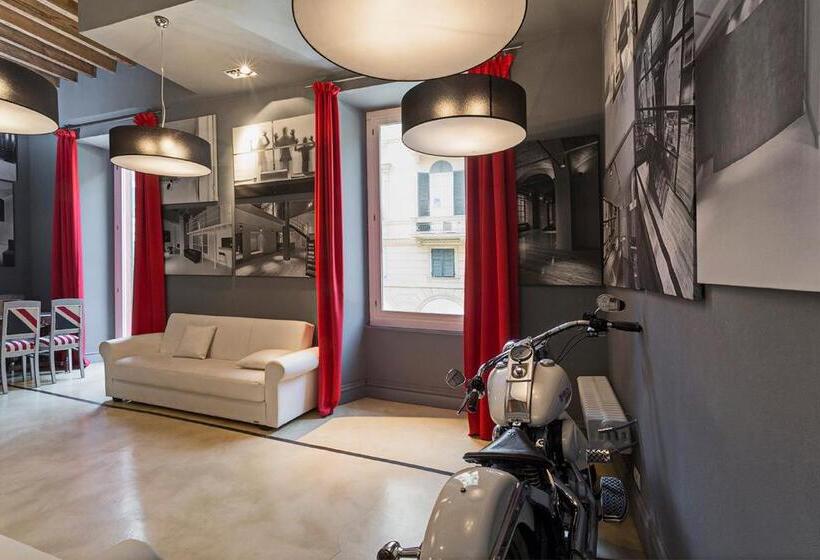 Люкс Повышенной Комфортности, Loft Garibaldi