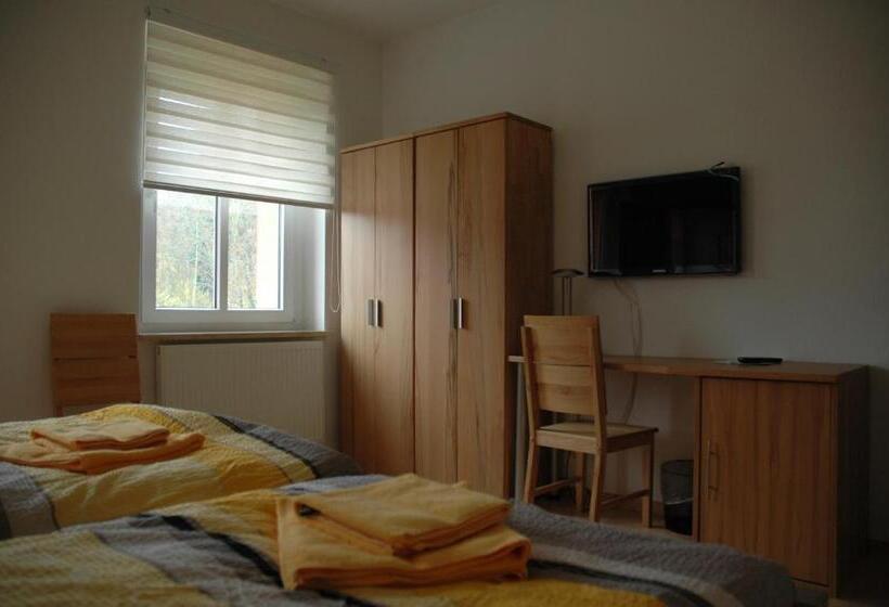 Номер Стандарт Индивидуальный, Sport Tourist Hostel Weißenfels