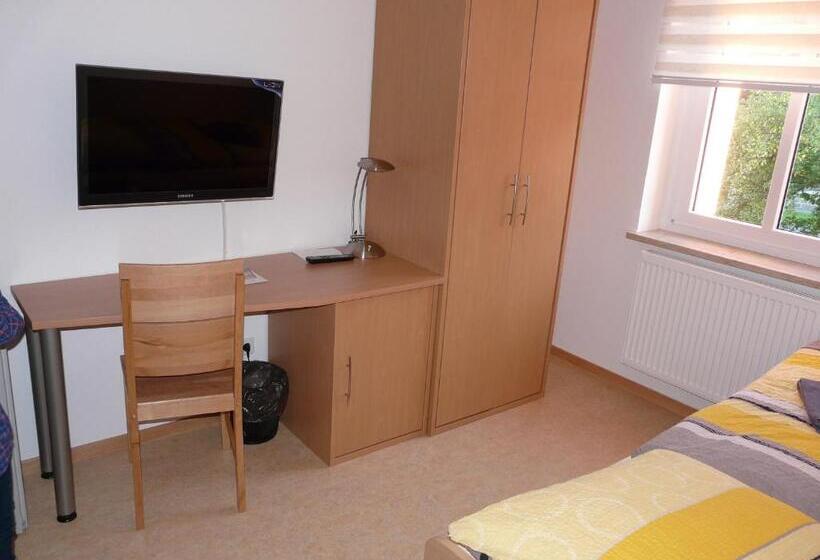 Четырехместный Номер Стандарт, Sport Tourist Hostel Weißenfels