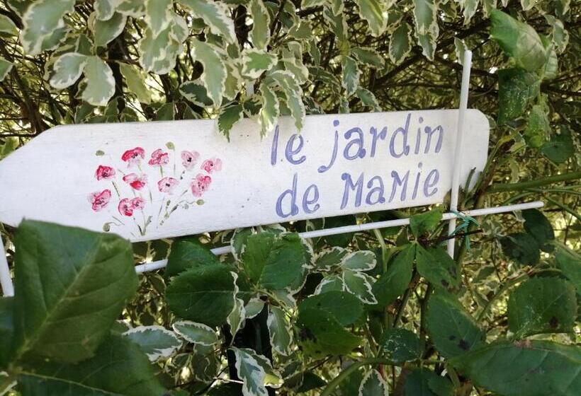Студио Стандарт Вид на Сад, Maison D Hôtes Les Vallées