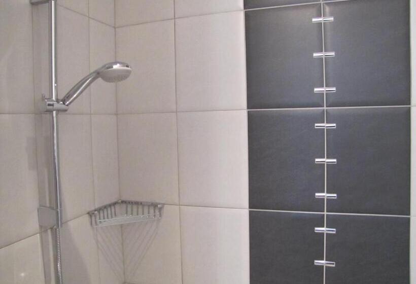 اتاق استاندارد, Chambres D Hôtes Les Muriers