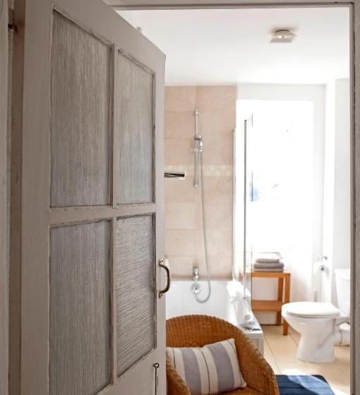 Четырехместный Номер Стандарт, Maison Bellachonne