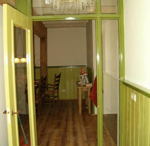 컴포트 룸, Bed And Breakfast Annen