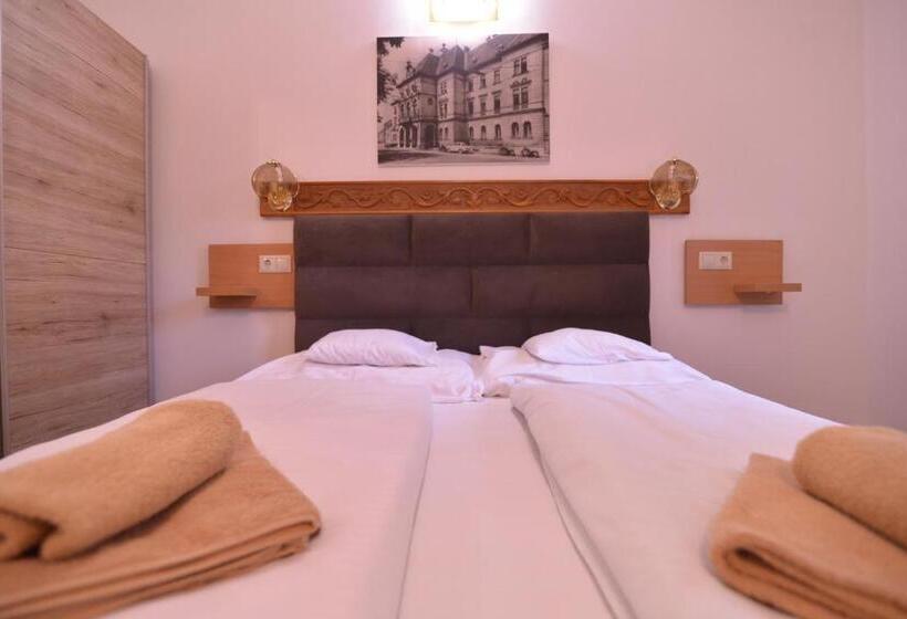 اتاق استاندارد, Fészek Fogadó   Pension Nest