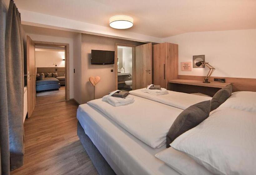 Apartamento Superior 1 Dormitório, Villa Michaela