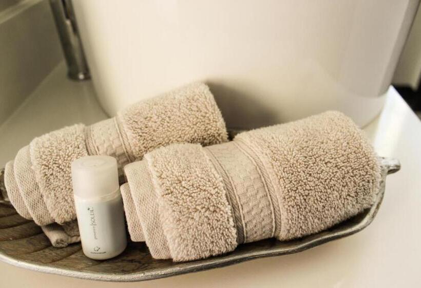 اتاق استاندارد, Laviu B&b Luxe Suites