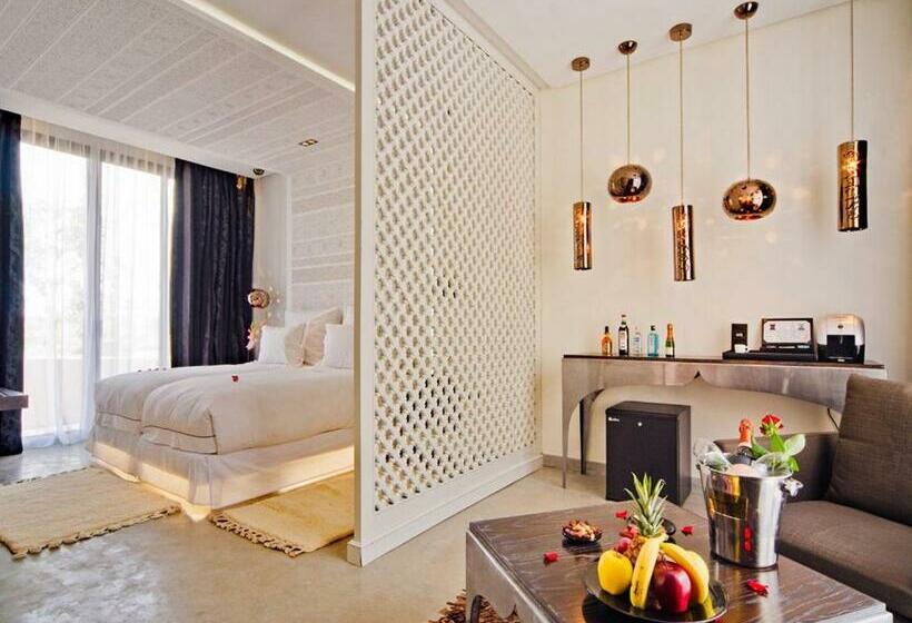 سوییت لوکس, Cesar Resort & Spa