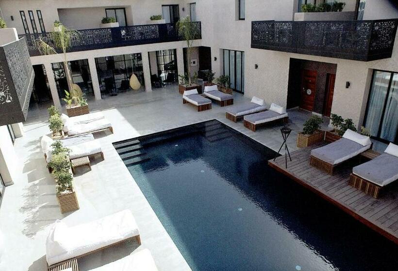 اتاق لوکس, Cesar Resort & Spa
