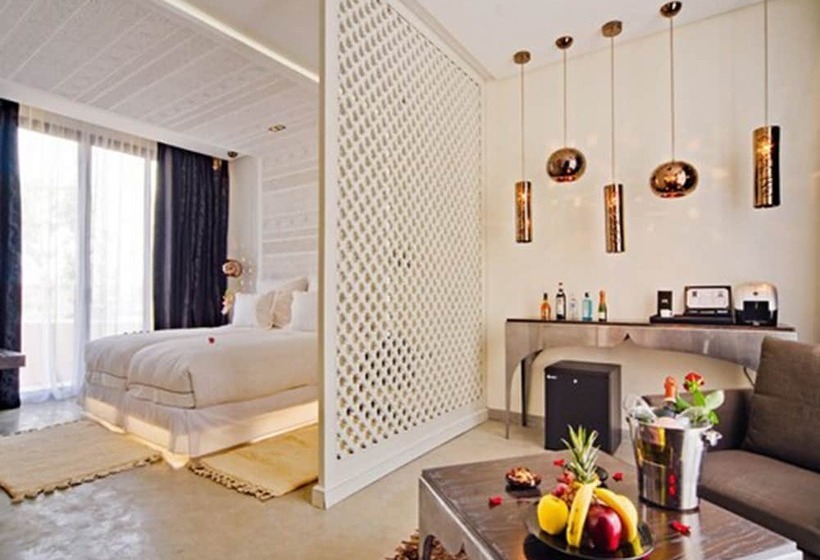 سوییت لوکس, Cesar Resort & Spa