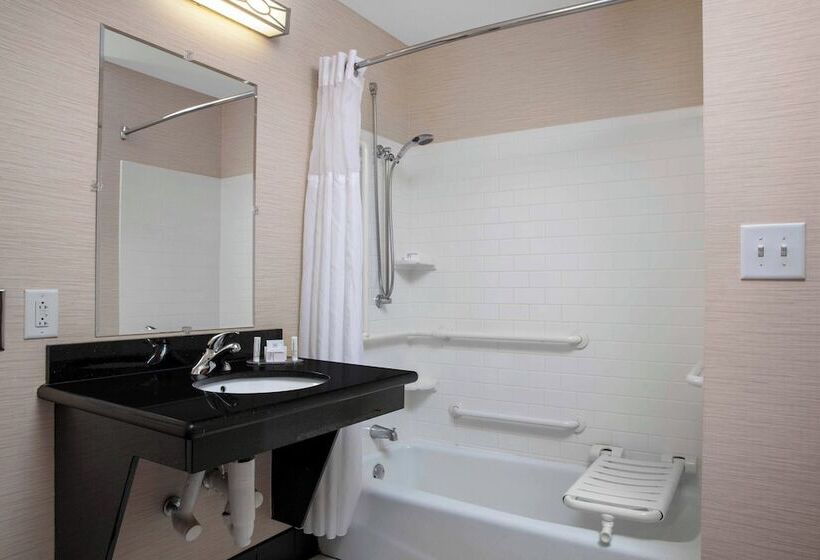 חדר סטנדרט שתי מיטות זוגיות, Fairfield By Marriott Inn And Suites Augusta Fort Eisenhower Area